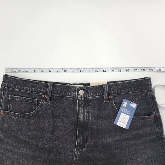 Universal Thread NWT High Rise 90s Cut Off Shorts Denim 16 - Picture 4 of 10